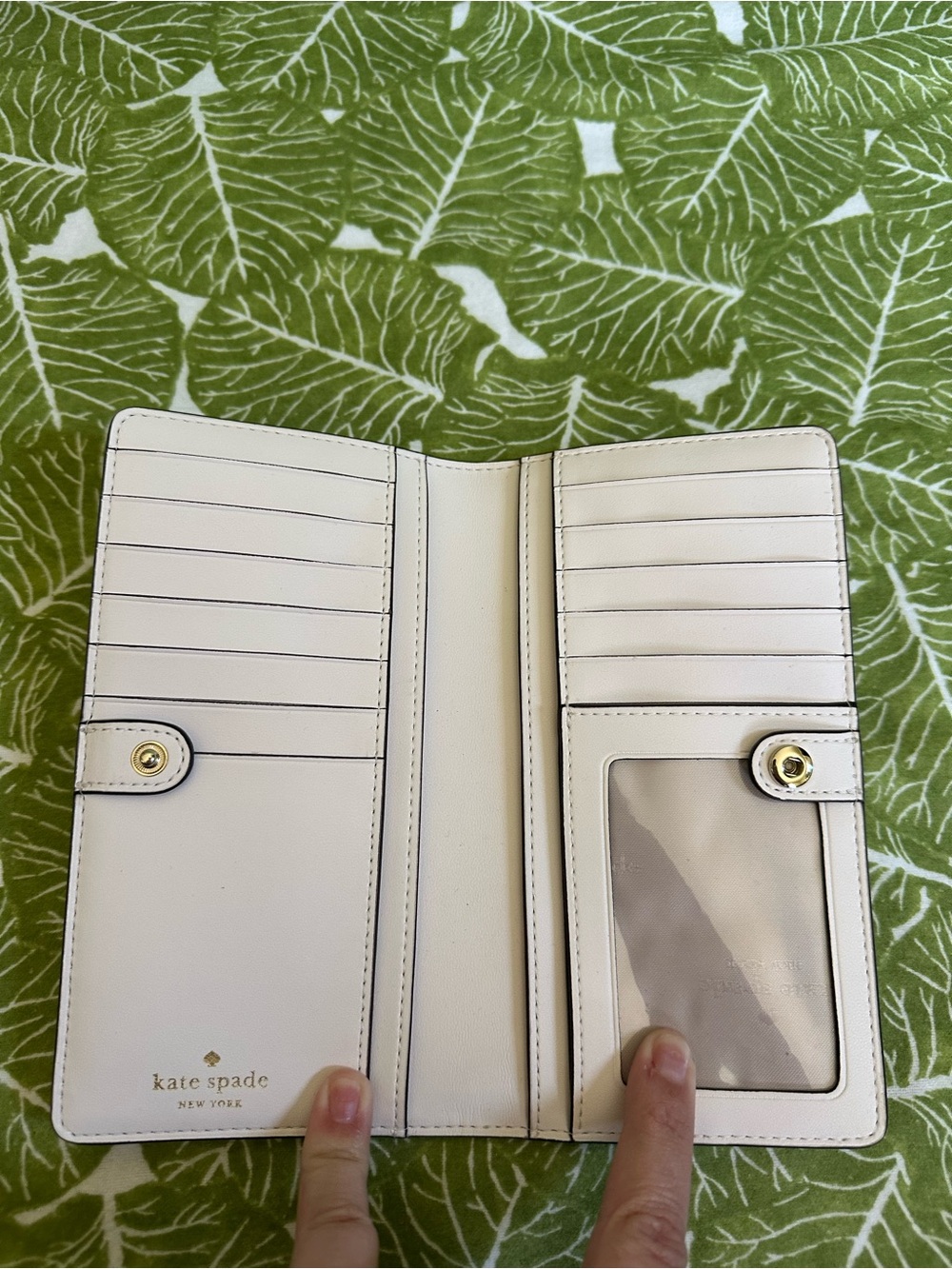 kate spade White Floral Rose-Print Zip Wallet - Picture 5 of 10